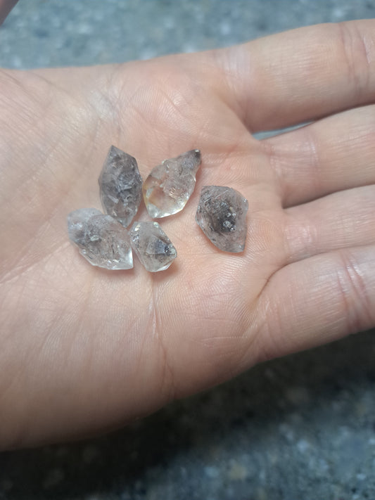 Diamond Quartz with Hydro carbon inclusions